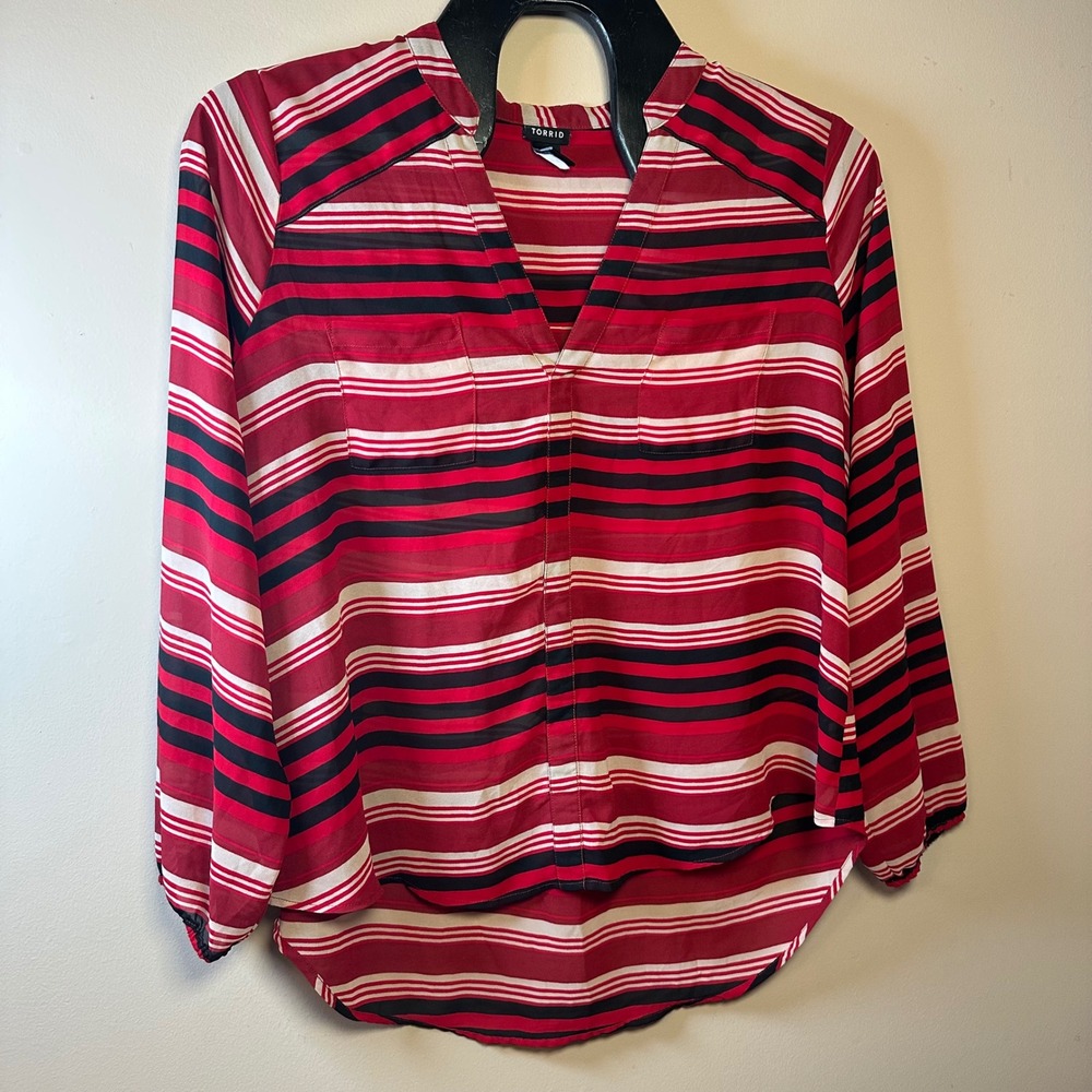 Torrid Red Stripe Long Sleeve‎ V Neck Hi-Lo Blouse Top Size 2 Womens